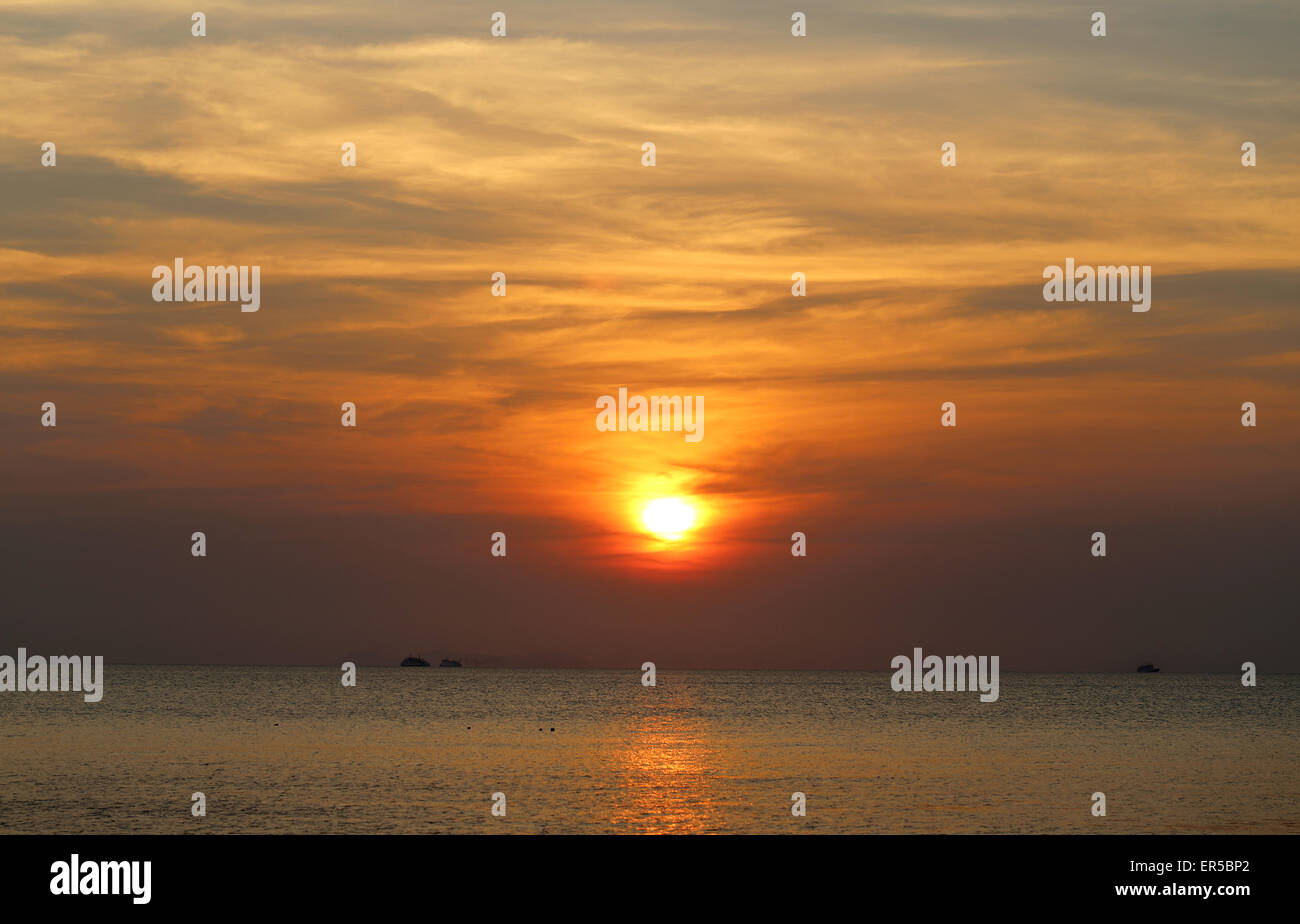 Meer Sonnenuntergang in Thailand auf Koh Samui Stockfoto