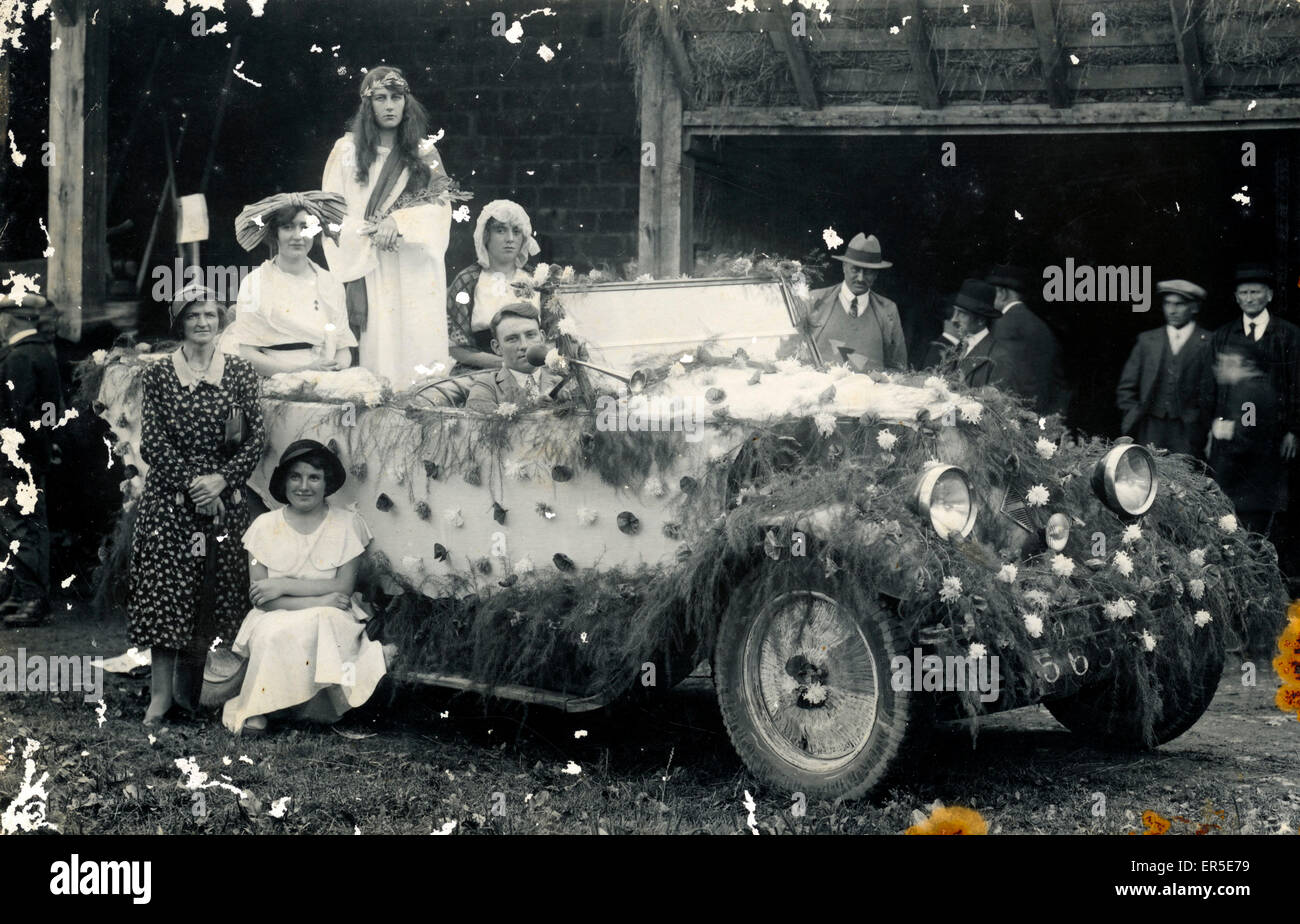 Renault Vintage Hochzeitswagen Stockfoto