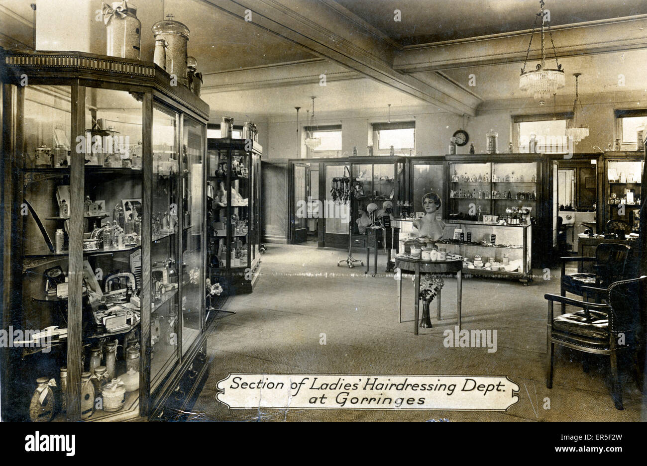 Gorringes Department Store, Buckingham Palace Road, London Stockfoto