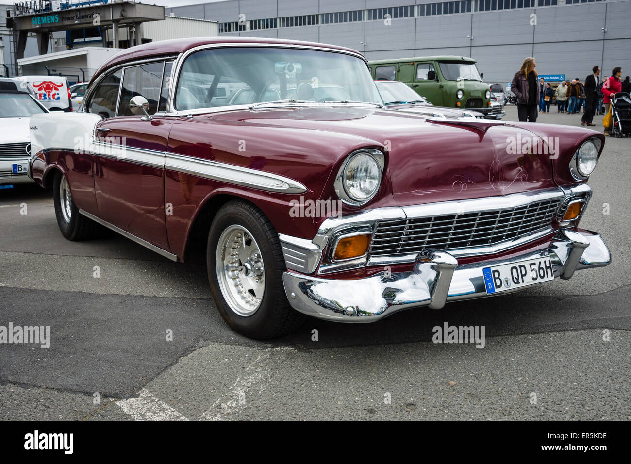 BERLIN - 10. Mai 2015: Full-size Car Chevrolet Bel Air (zweite Generation). 28. Berlin-Brandenburg-Oldtimer-Tag Stockfoto