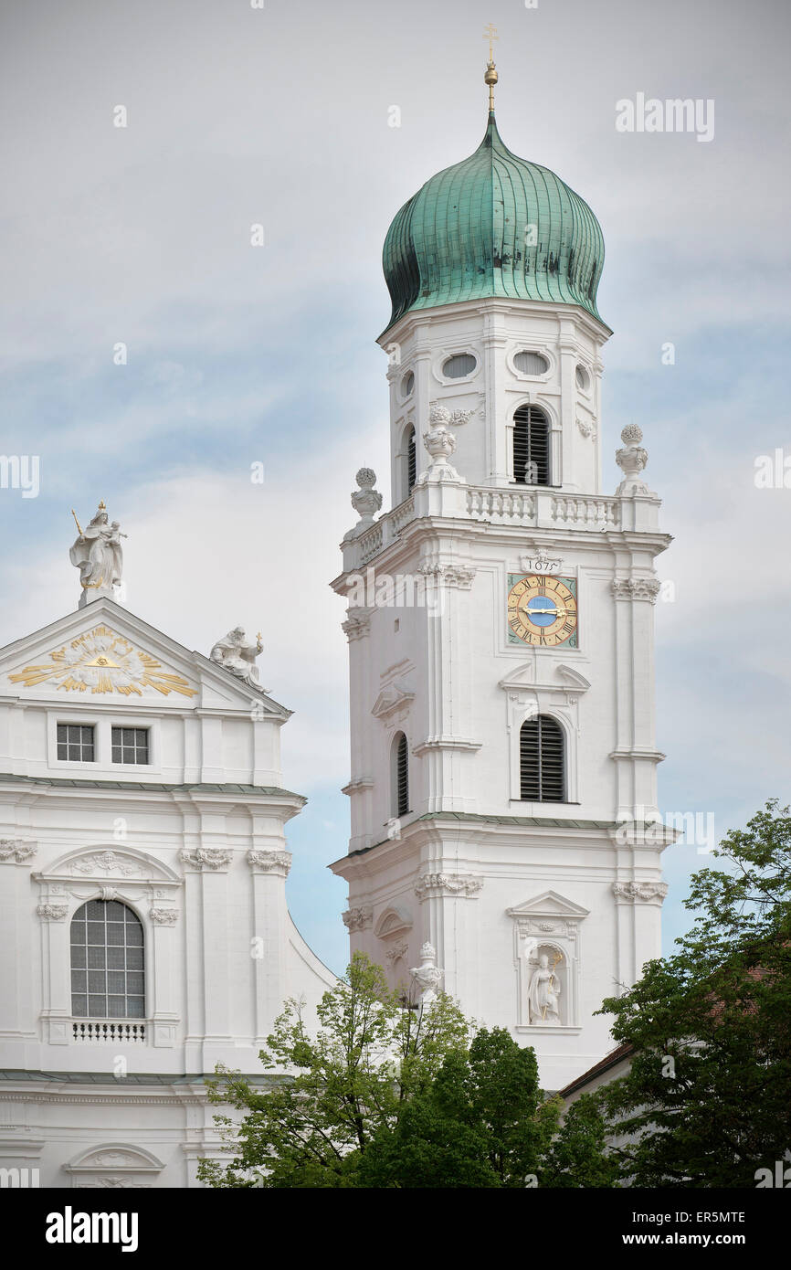 Kirche Turm des Stephansdoms, alte Stadt Passau, niedriger Bayern, Bayern, Deutschland Stockfoto