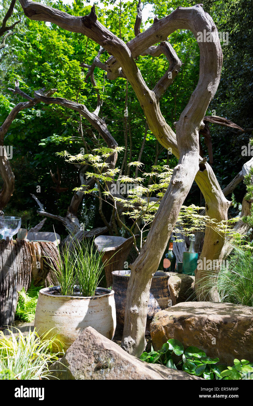 Bildhauer Picknick-Garten von Walkers Baumschulen, Goldmedaille und beste Handwerker Garten Sieger bei der RHS Chelsea Flower Show 2015 Stockfoto