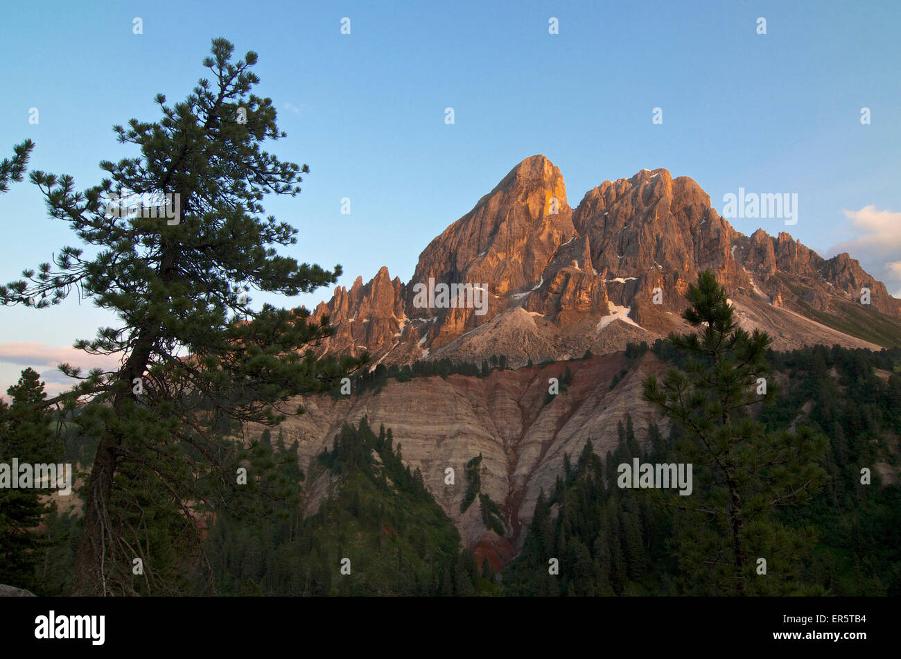 Sass Putia Peitlerkofel gesehen von Wurzjoch bei Sonnenuntergang, Val di Funes, Dolomiten, Südtirol, Südtirol, Oberitalien Stockfoto
