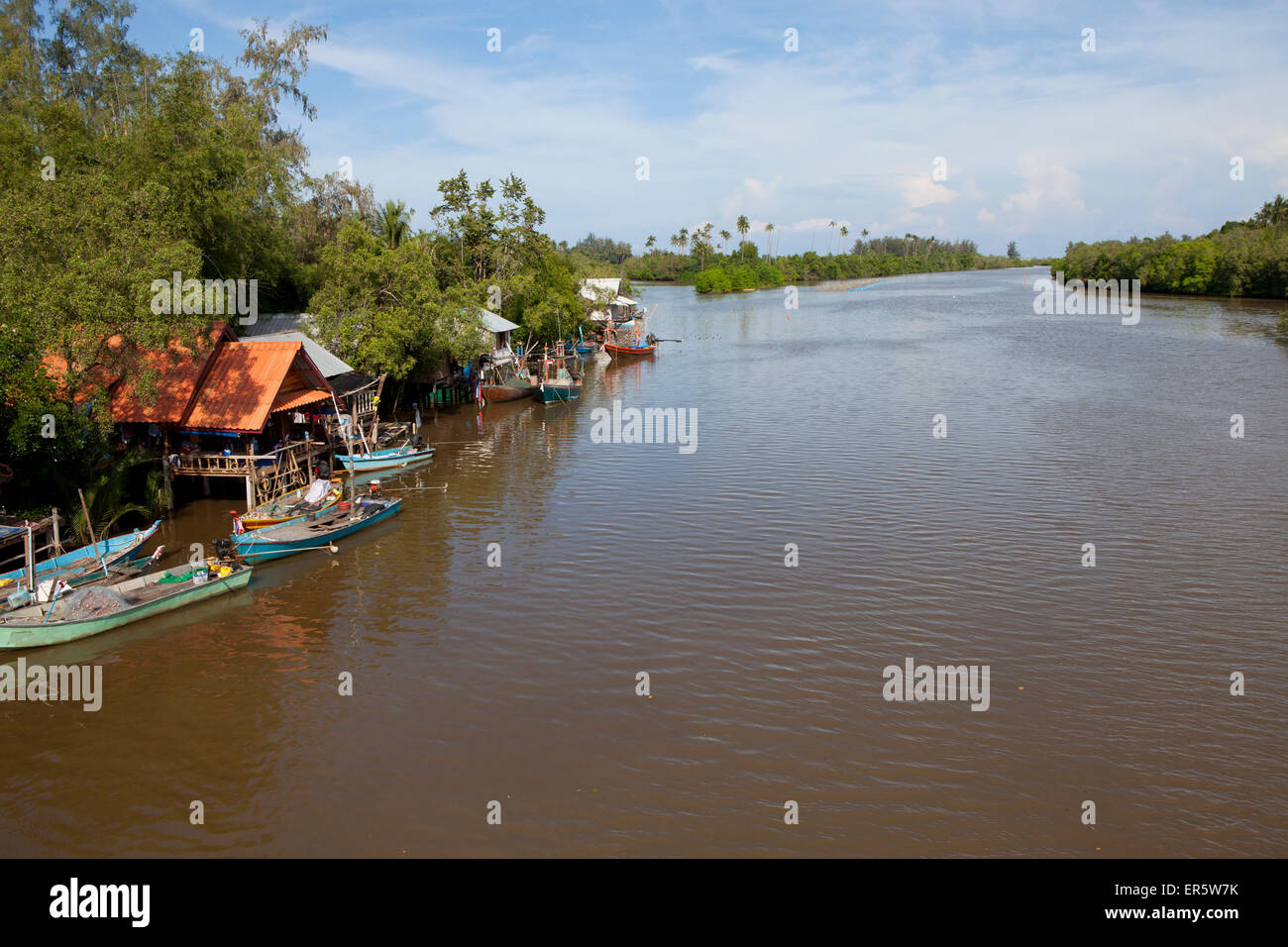 Angelboote/Fischerboote in Bang Saphan, Provinz Prachuap Khiri Khan, Thailand, Asien Stockfoto