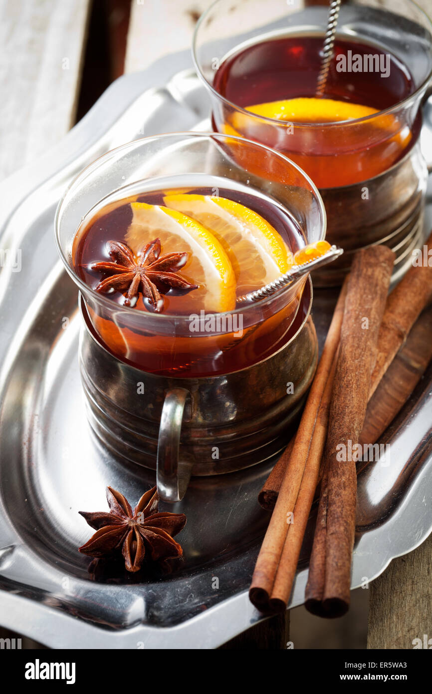 Gluhwein traditionnel -Fotos und -Bildmaterial in hoher Auflösung – Alamy Gluhwein traditionnel -Fotos und -Bildmaterial in hoher Auflösung – Alamy