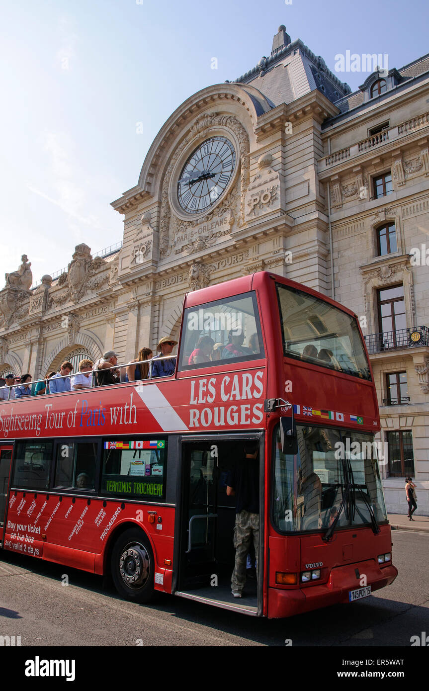 Musée d ' Orsay und rote Tour Bus, Paris, Frankreich, Europa Stockfoto