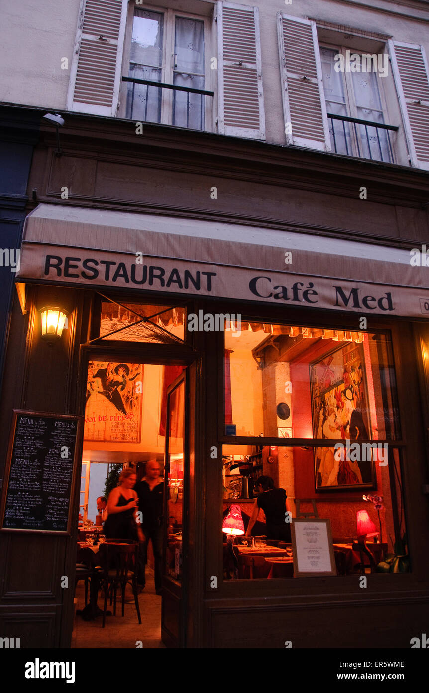 Restaurant Cafe Med bei Nacht, Ile St. Louis, Paris, Frankreich, Europa Stockfoto