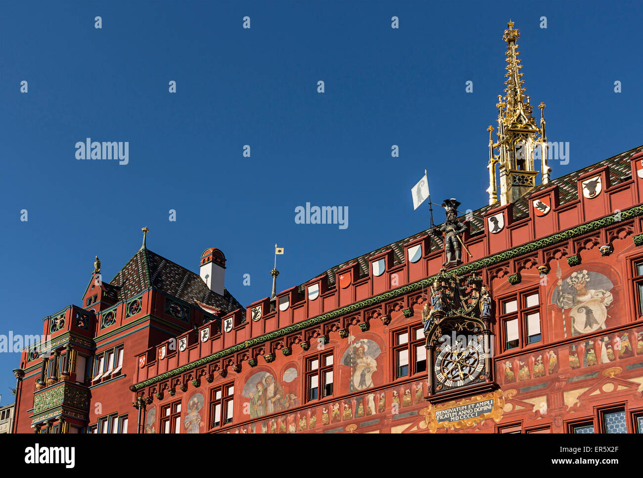 Rathaus auf dem Marktplatz in Basel, Schweiz Stockfoto