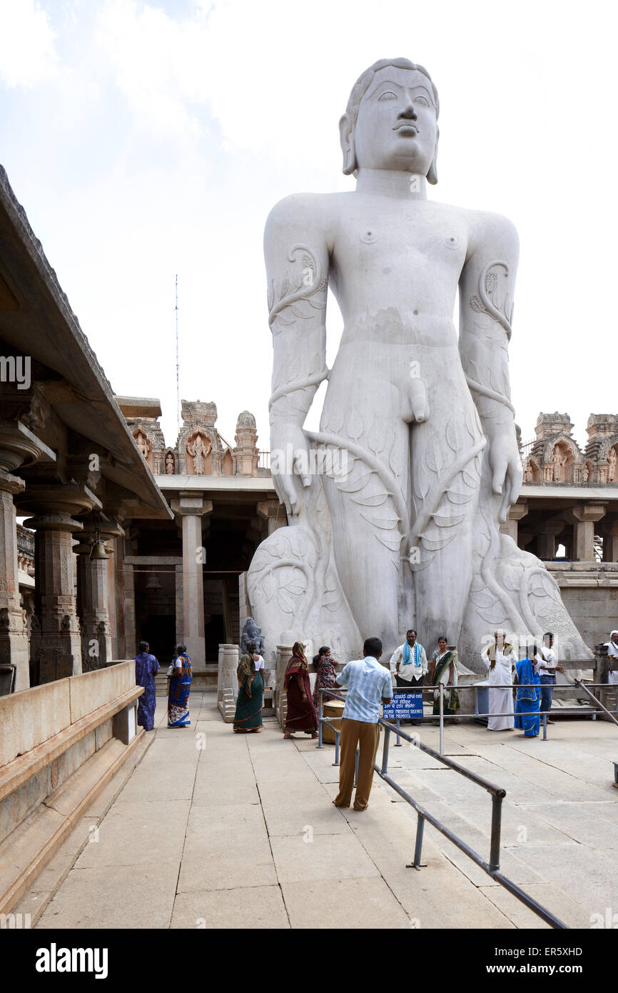 Statue von Gommateshvara Bahubali, Shravanabelagola, Karnataka, Indien Stockfoto