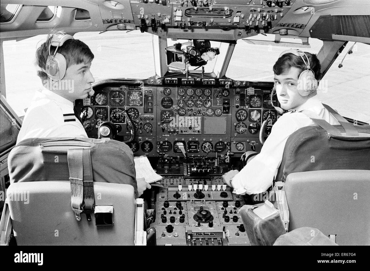 Flugschüler Stephen Radcliffe und John Penwill 1. Februar 1968 Stockfoto