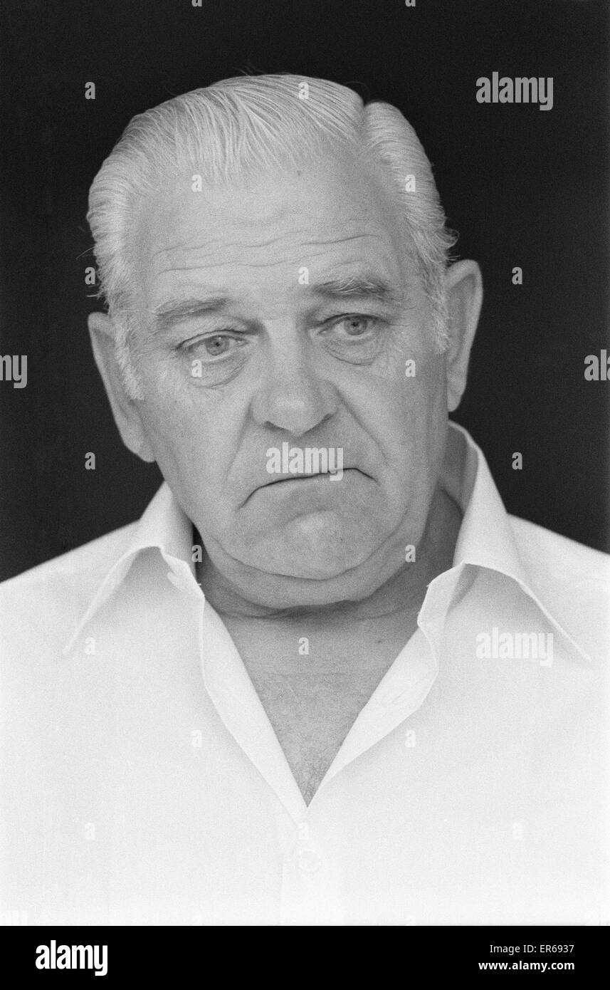 Kenneth Drury, ehemaliger Polizeichef, abgebildet in Sidcup, Kent zu Hause, nachdem er Ford Gefängnis unter freiem Himmel, Sussex, 3. September 1979 verlässt. Im Juli 1977 wurde Drury fünf Grafen von Korruption überführt und für acht Jahre ins Gefängnis. Stockfoto