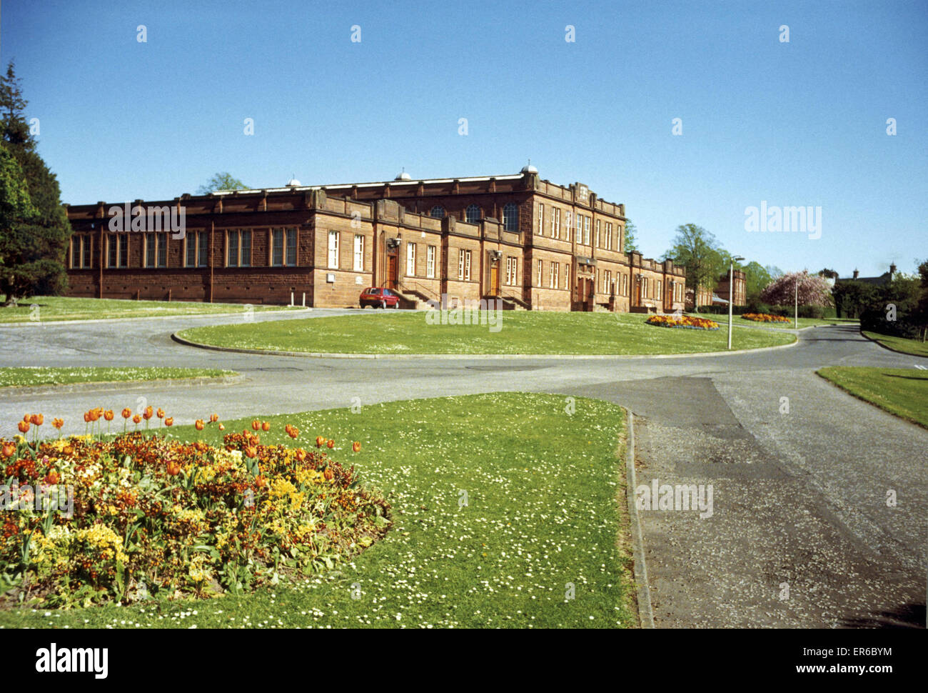 Die Crichton ist eine institutionelle Campus in Dumfries, Südwesten Schottlands. Es enthält Teil von Dumfries und Galloway Royal Infirmary, ein Gewerbegebiet und Crichton Universitätscampus, dient als ein remote Campus für die Universität von Glasgow, Univer Stockfoto
