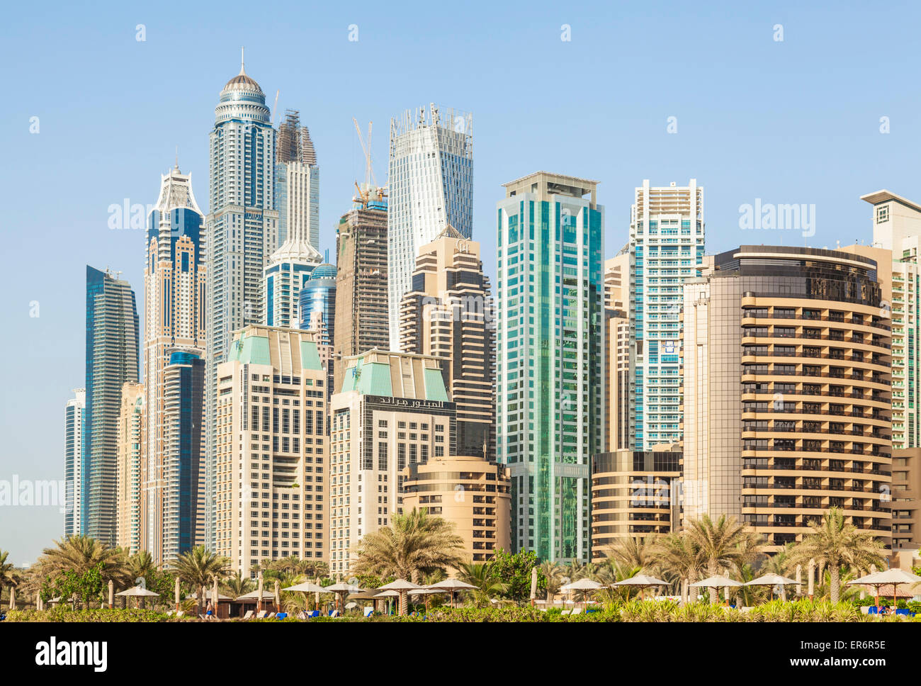 JBR (Jumeirah Beach Resort) und Marina Skyline, Dubai, Vereinigte Arabische Emirate, Vereinigte Arabische Emirate, Naher Osten Stockfoto