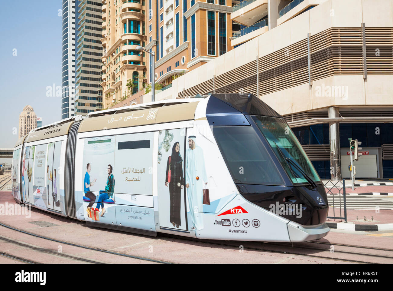 Dubai-Straßenbahn in Dubai Marina, Dubai, Vereinigte Arabische Emirate, UAE Stockfoto