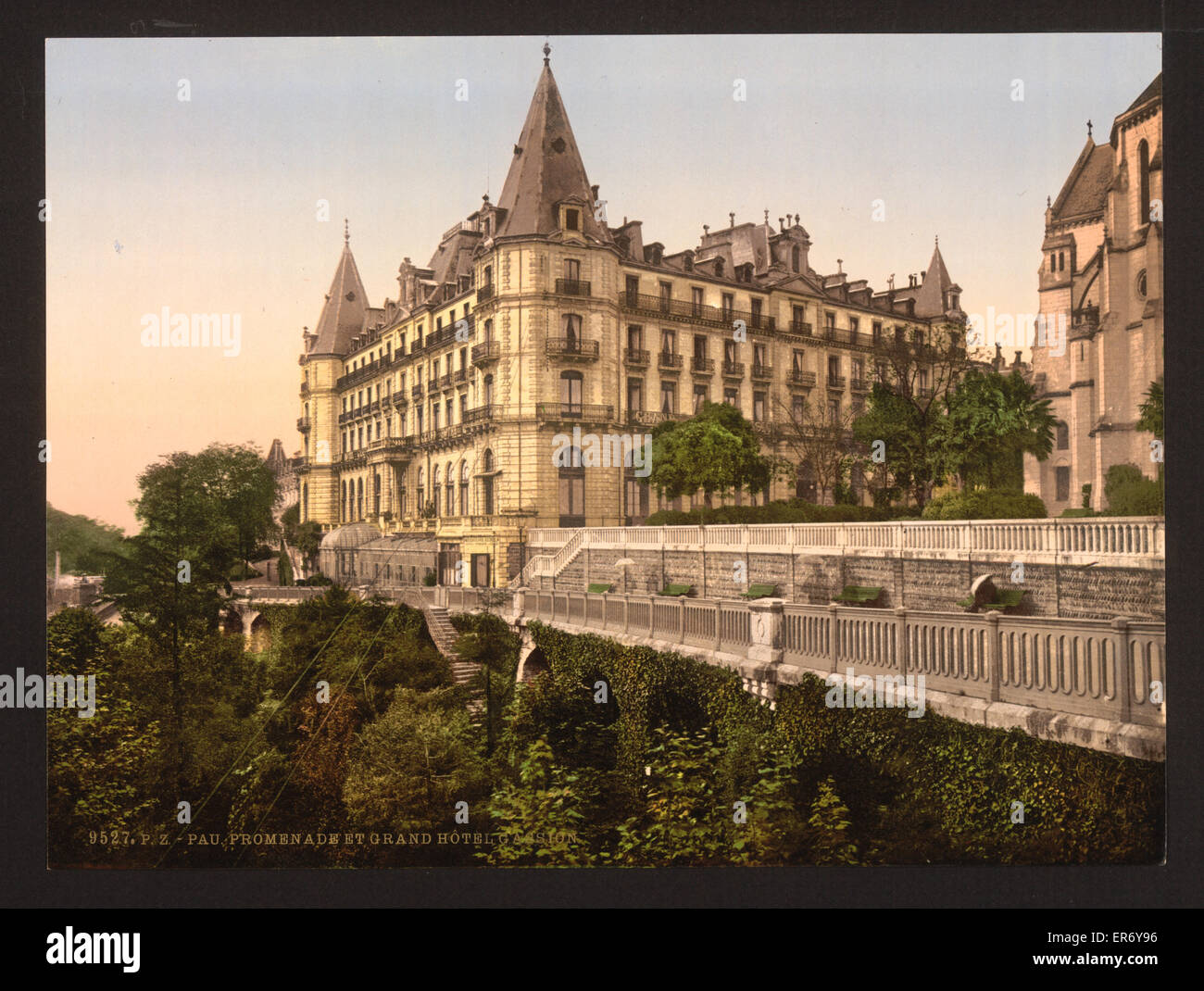 Promenade und Grand Hotel Gassion, Pau, Pyrenäen, Frankreich Stockfoto