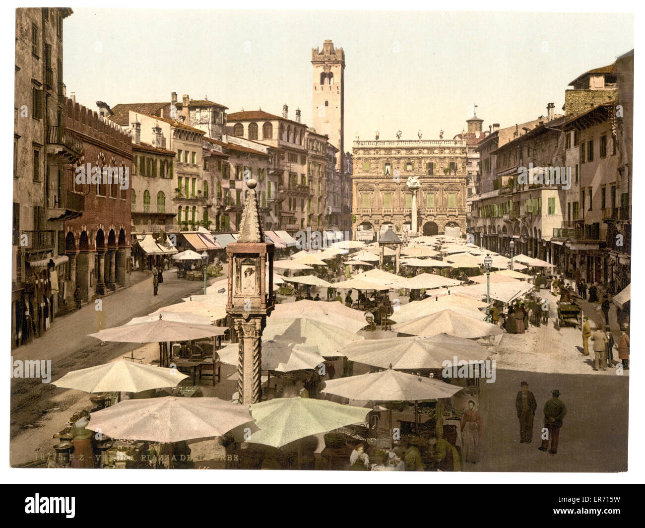 Piazza Delle Erbe, Verona, Italien Stockfoto