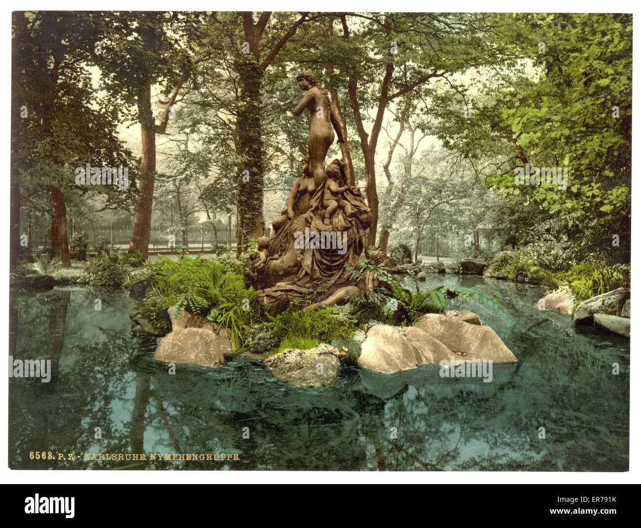 Gruppe von Nymphen in Park Lake, Karlsruhe, Baden, Deutschland Stockfoto