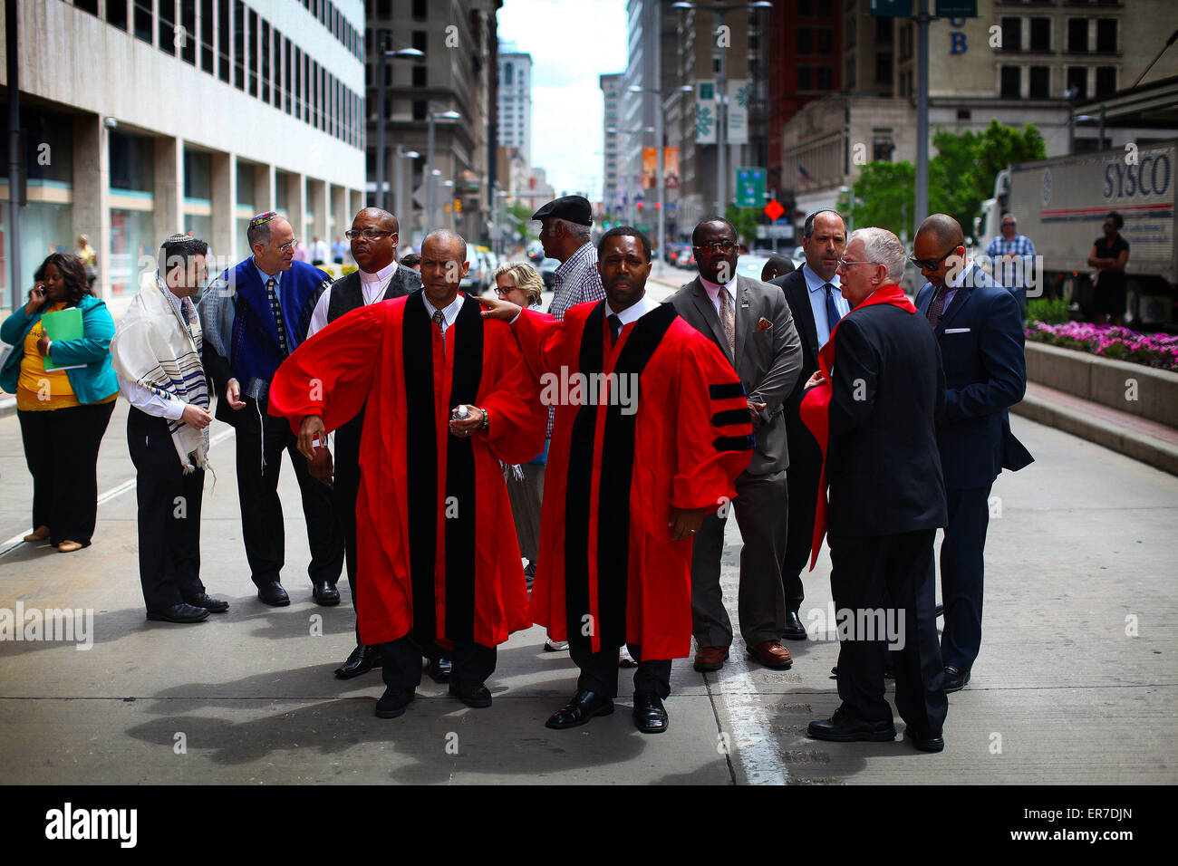 At Right In Red Stockfotos Und Bilder Kaufen Alamy