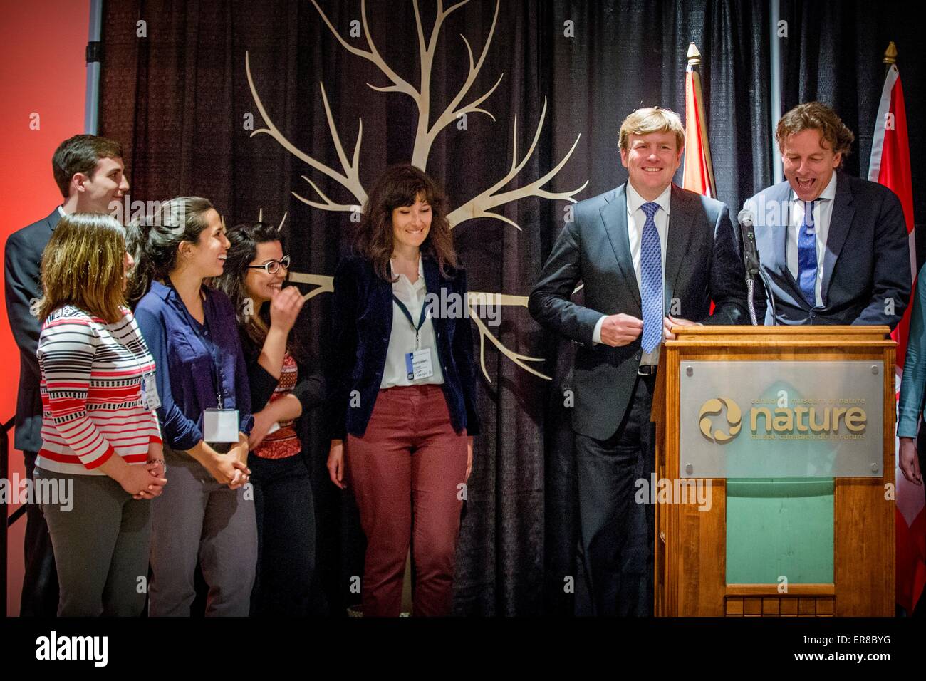 Ottawa, Kanada. 28. Mai 2015. König Willem-Alexander und Maxima der Königin der Niederlande zu besuchen das Museum der Natur zu besuchen in der speziellen Ausstellung Galerie der Diplohack Diskussion in Ottawa, Kanada, 28. Mai 2015. Der König und die Königin der Niederlande bringen einen Staatsbesuch vom 27. bis 29. nach Kanada Mai. Bildnachweis: Dpa picture Alliance/Alamy Live News Stockfoto