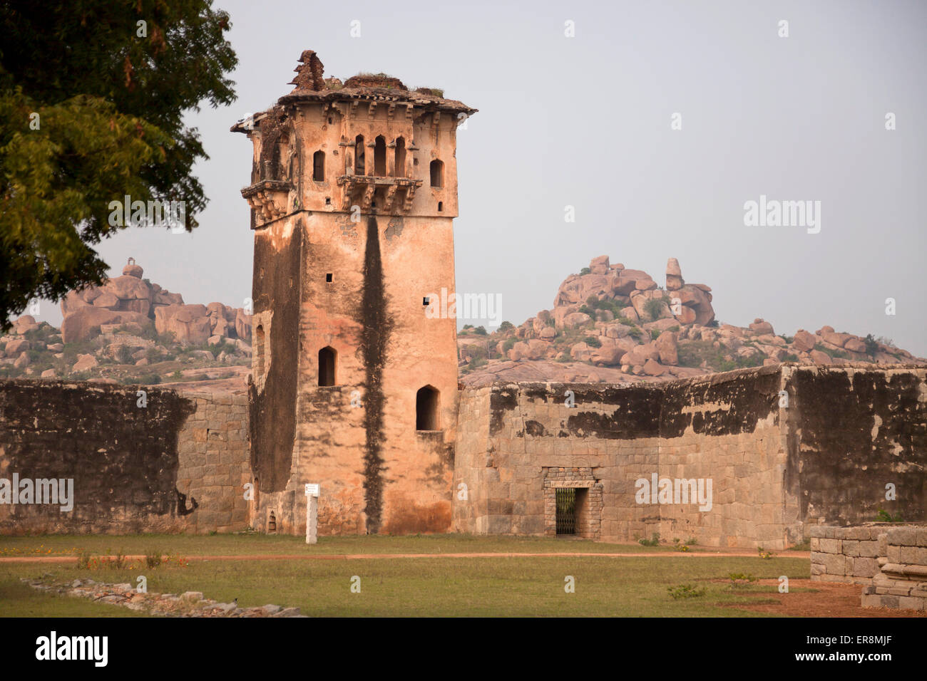 Wachturm der königliche Einschließung in Hampi, Karnataka, Indien, Asien Stockfoto