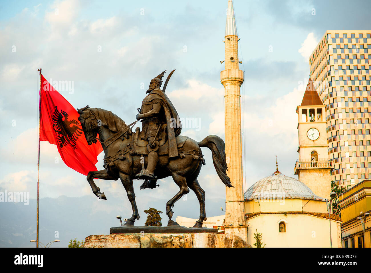 Denkmal von Skanderbeg in Tirana Stockfoto