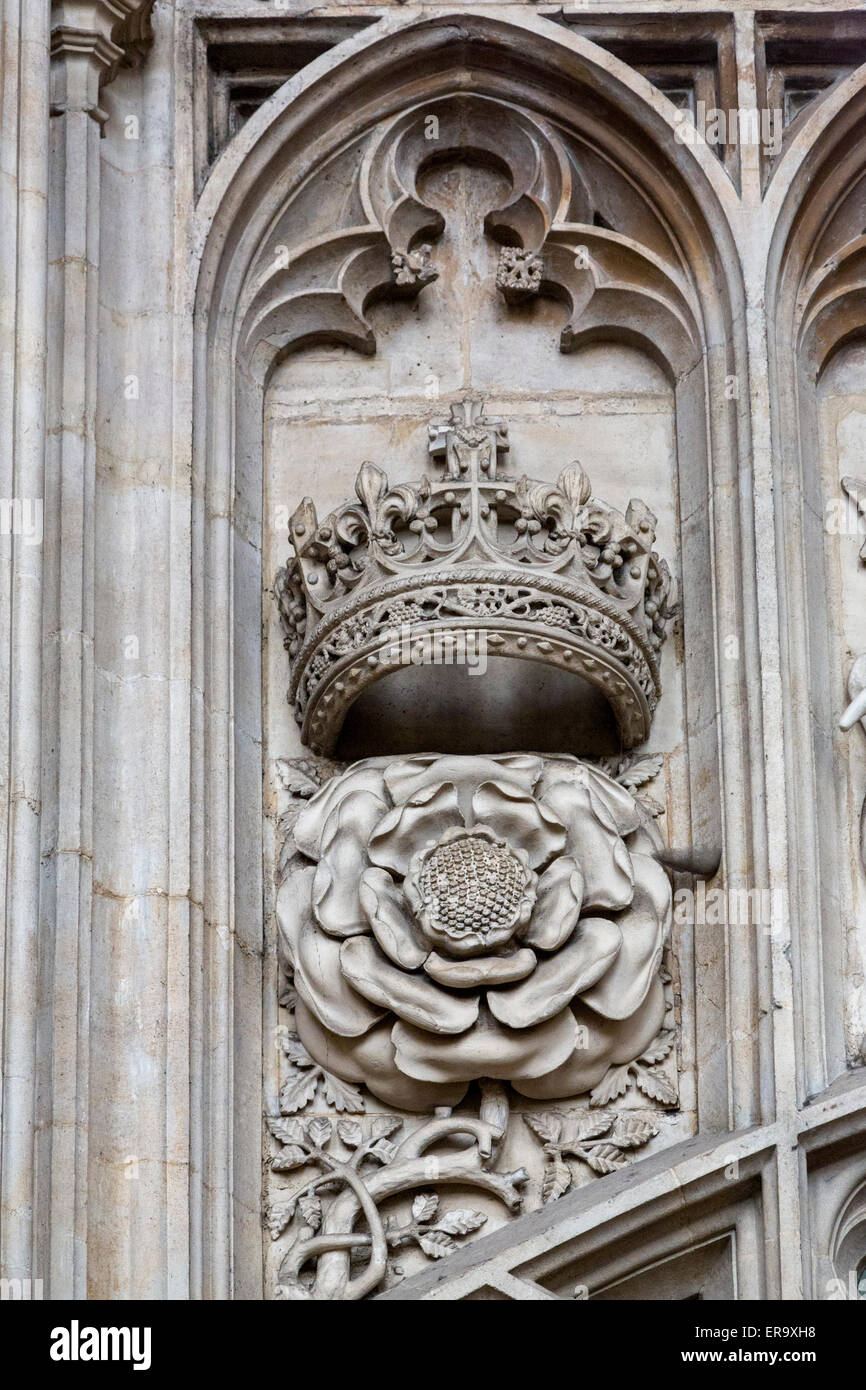 Großbritannien, England, Cambridge.  Kings College Kapelle, Tudor Rose &amp; Crown. Stockfoto