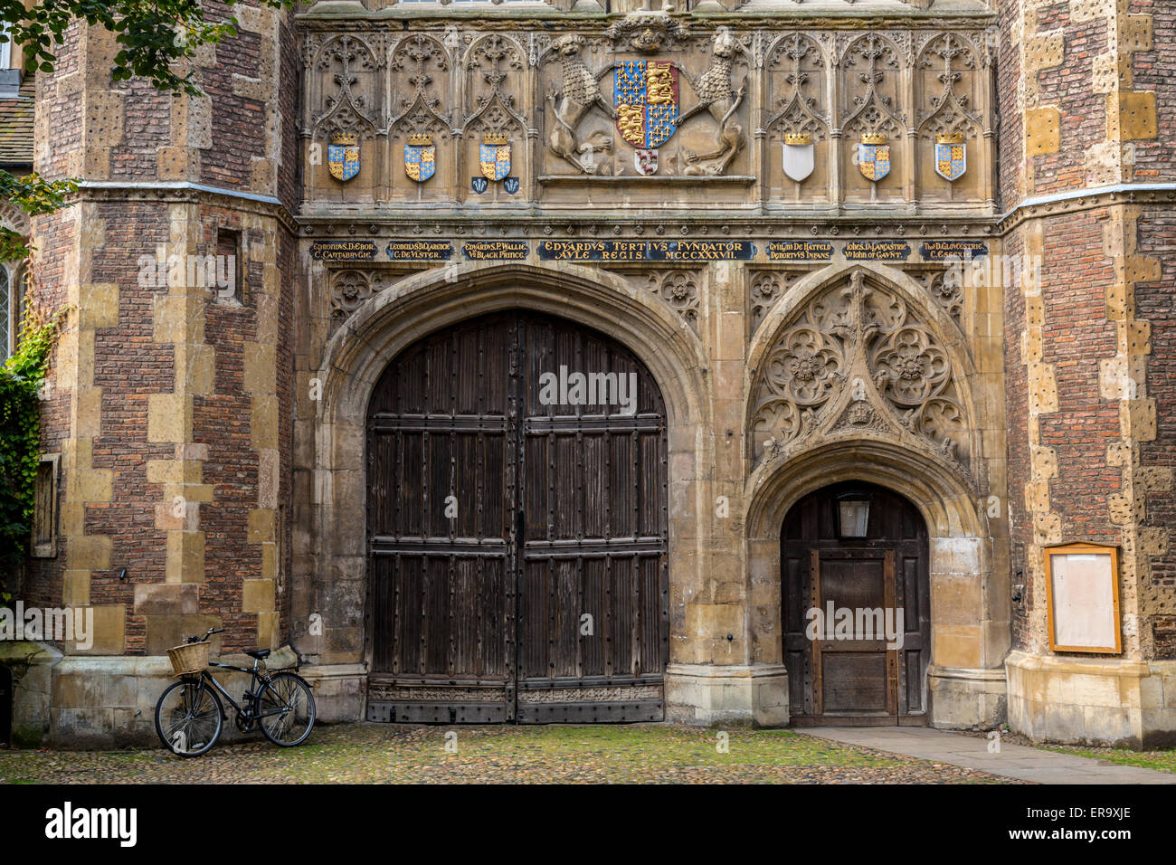 Großbritannien, England, Cambridge.  Das große Tor, Eingang am Trinity College gründete 1546 von Heinrich VIII. Stockfoto