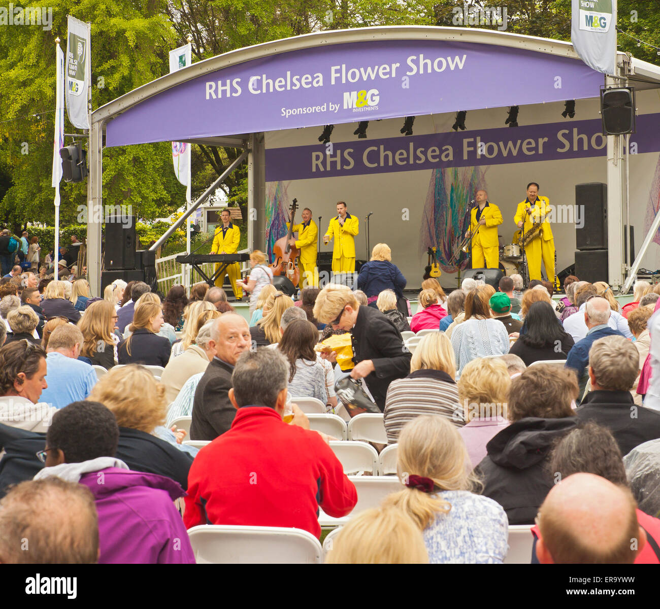 Der Jive Aces, jive und swing Band bei der RHS Chelsea Flower Show. Stockfoto