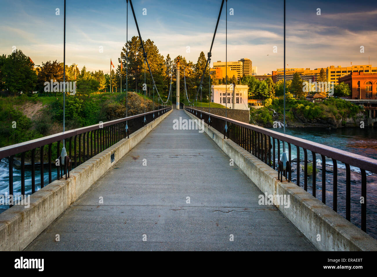 Brücke über die Spokane River in der Innenstadt von Spokane, Washington. Stockfoto