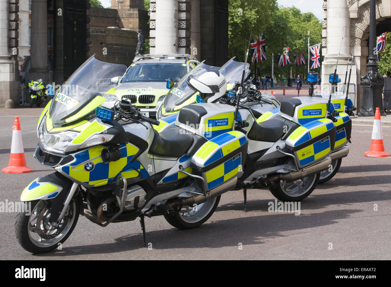 Police Patrol Motorräder mit reflektierenden Battenburg Markierungen Stockfoto