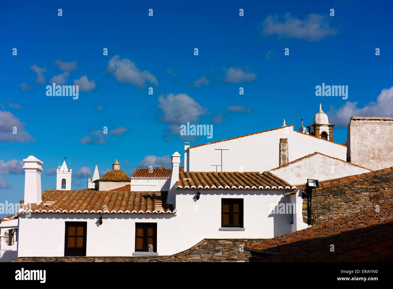 Monsaraz ist ein Bergdorf, das aufgrund seiner Lage, immer strategisch wichtig ist. Stockfoto