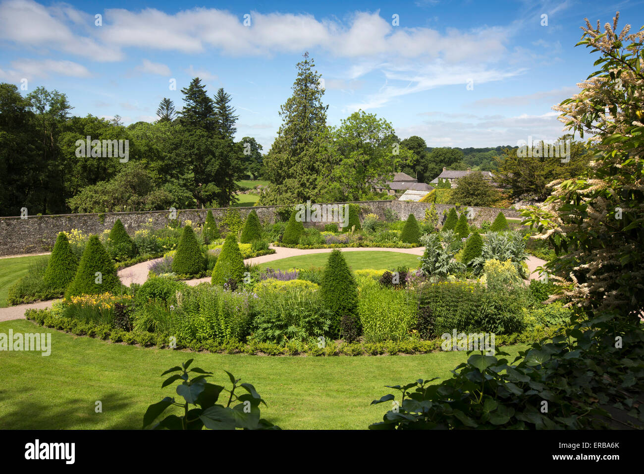 Wales, Carmarthenshire, Llangathen, Aberglasney Gärten, die obere ummauerten Garten Stockfoto