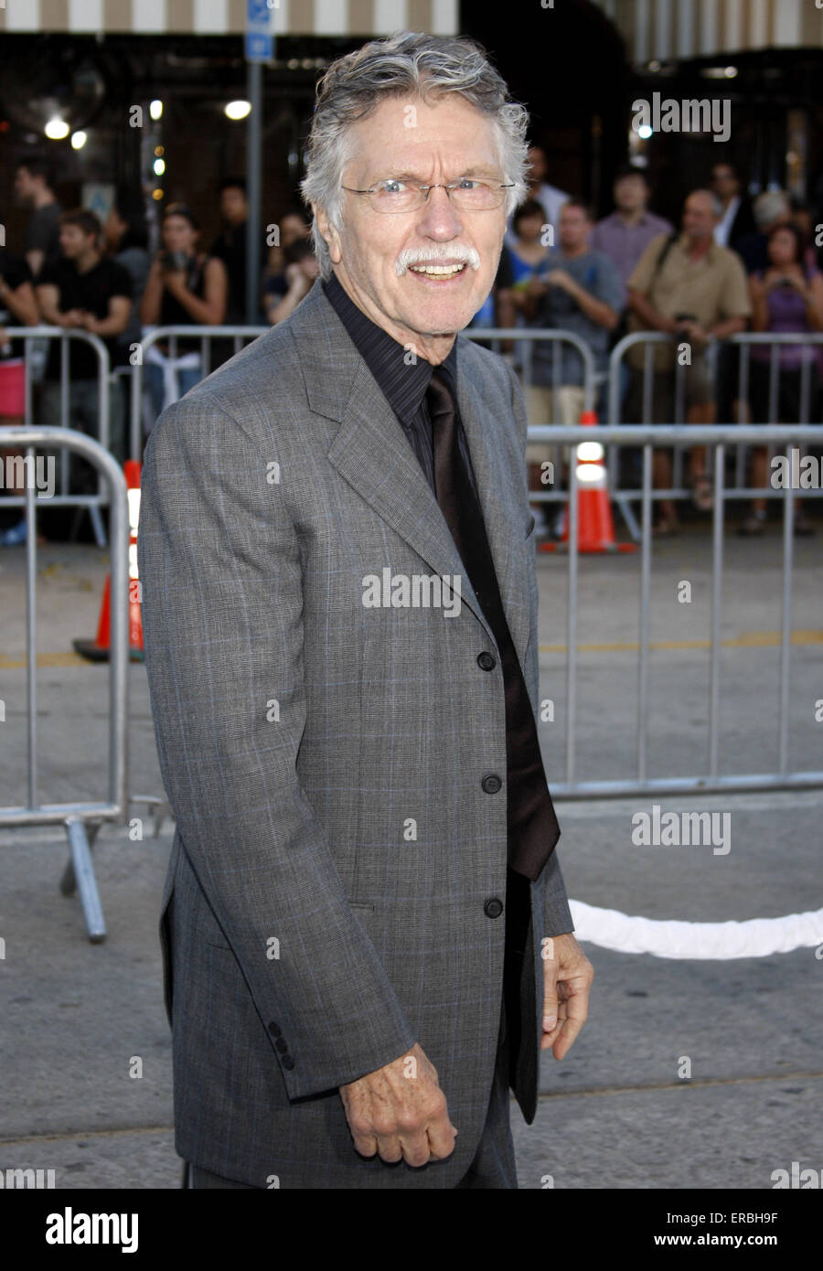 Tom Skerritt an der Los-Angeles-premiere von "Whiteout" im Mann Village Theatre in Westwood am 9. September 2009 statt. Stockfoto