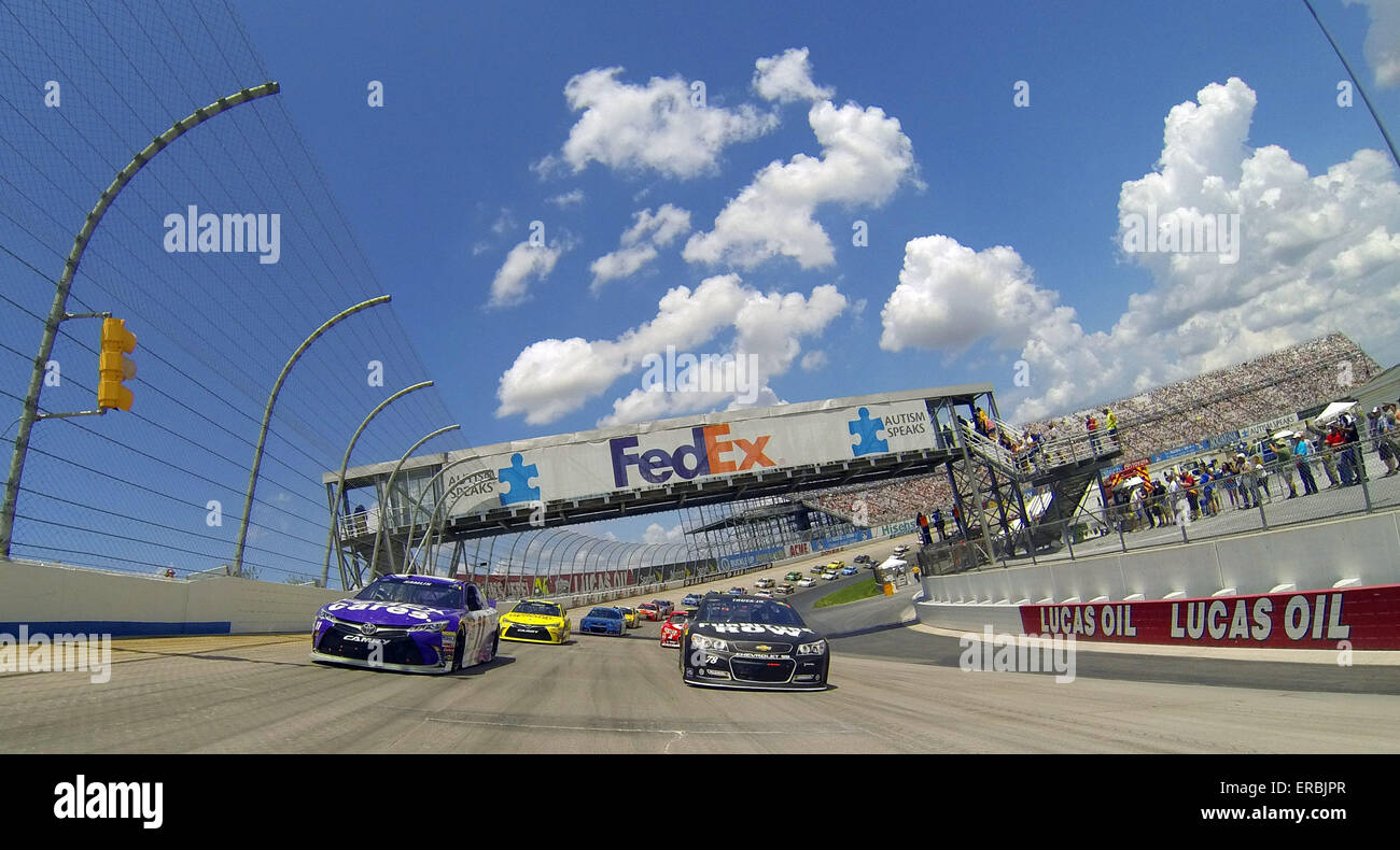 Dover, DE, USA. 31. Mai 2015. Die NASCAR Sprint Cup Series Teams nehmen an der Strecke für die FedEx 400 profitieren Autismus spricht auf dem Dover International Speedway in Dover, DE. Bildnachweis: Csm/Alamy Live-Nachrichten Stockfoto