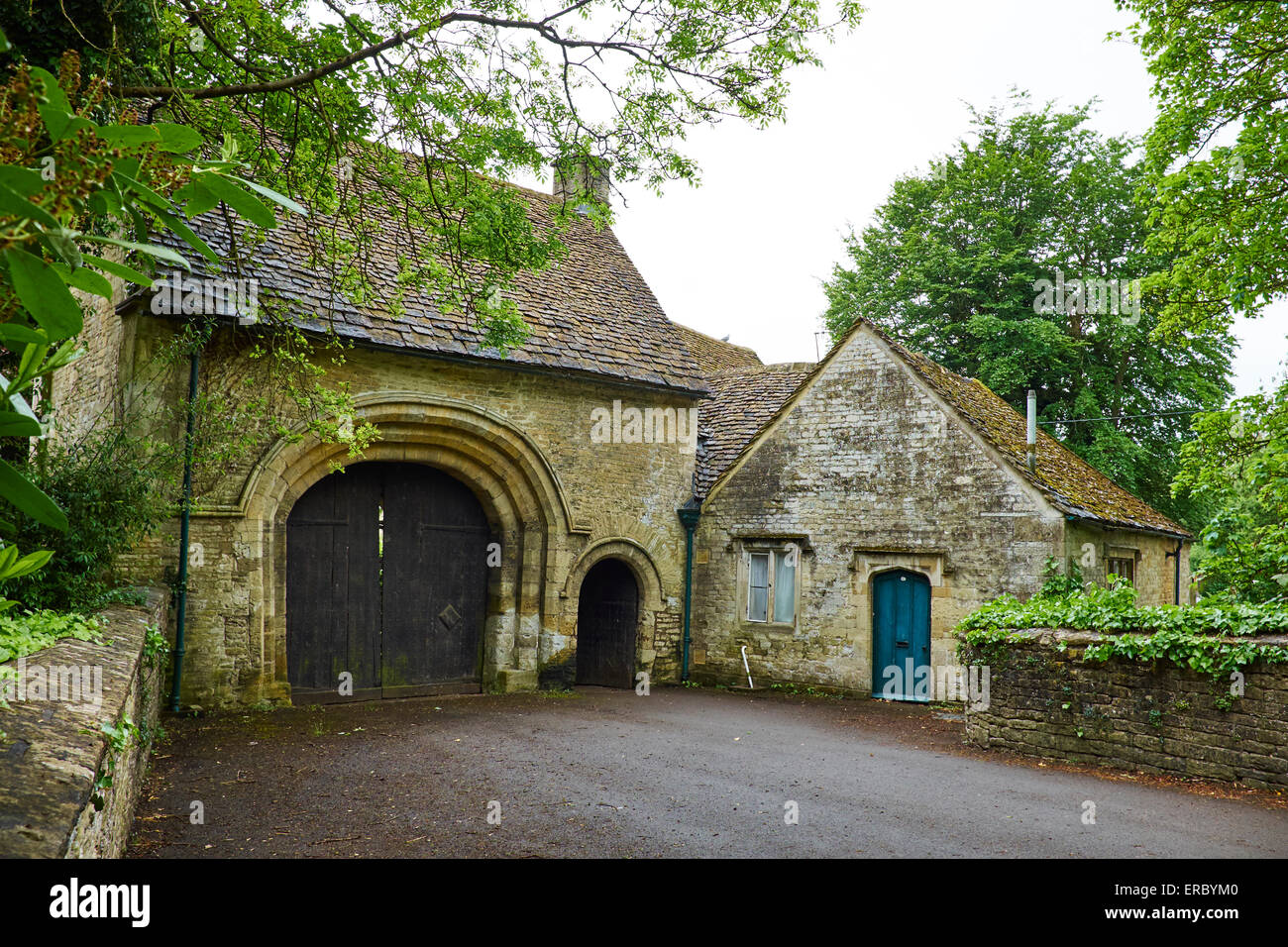Abtei Gatehouse A Stone Norman Arch Grove Lane Cirencester Gloucestershire UK Stockfoto