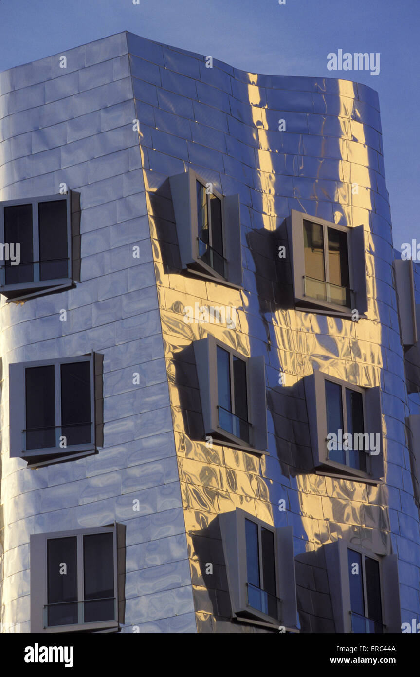 DEU, Deutschland, Düsseldorf, neuer Zollhof im Medienhafen, Architekt Frank O.Gehry.  DEU, Deutschland, Düsseldorf, der Ne Stockfoto