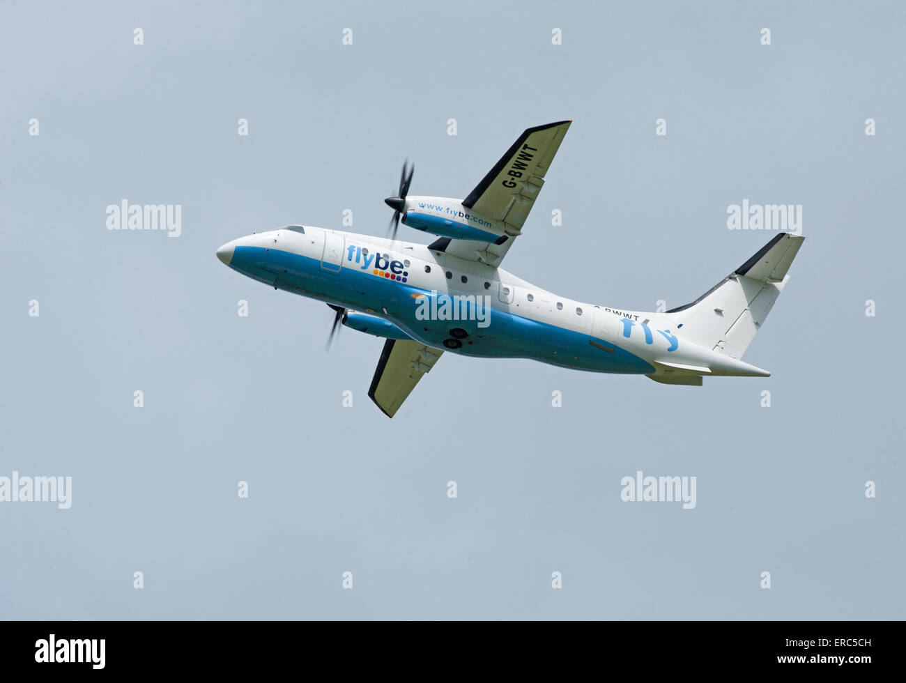 Dornier 328-100 34-Sitzer Kurzstrecke FlyBe Verkehrsflugzeug von Inverness Flughafen arbeiten.  SCO 9820. Stockfoto