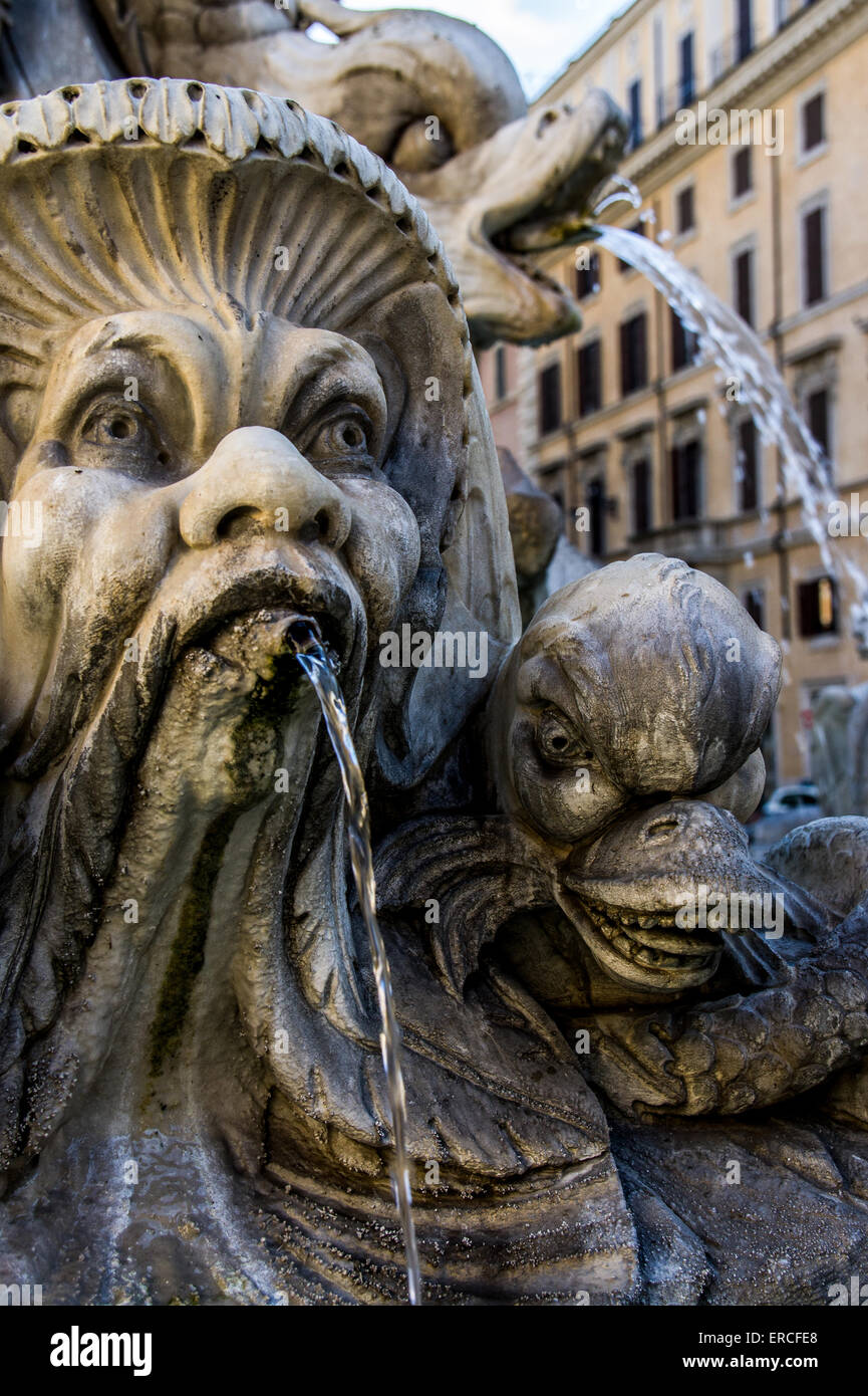 Basis der Fontana del Pantheon. Stockfoto