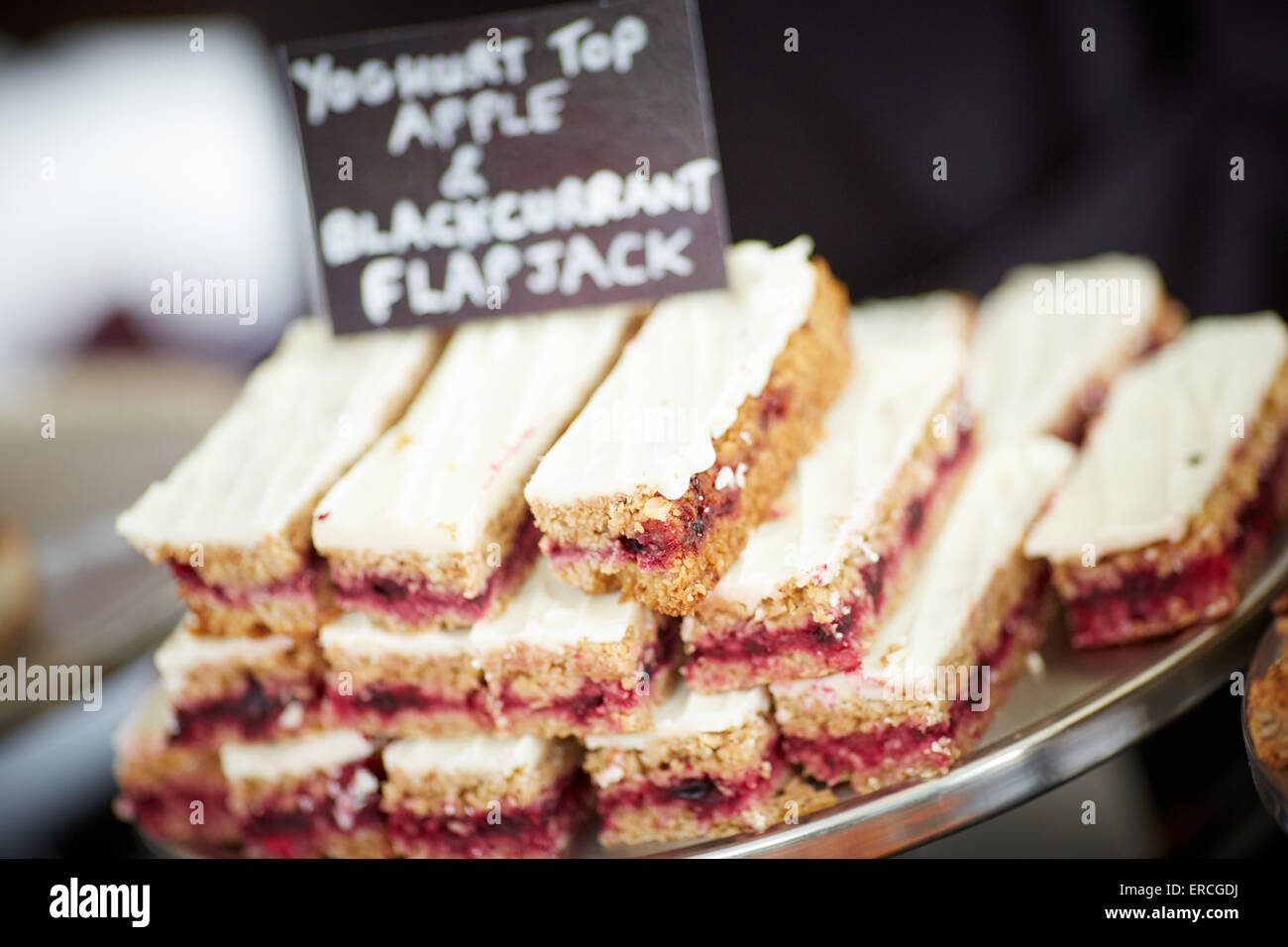 süße Kuchen Buffet Essen auf Tischplatte Stockfoto