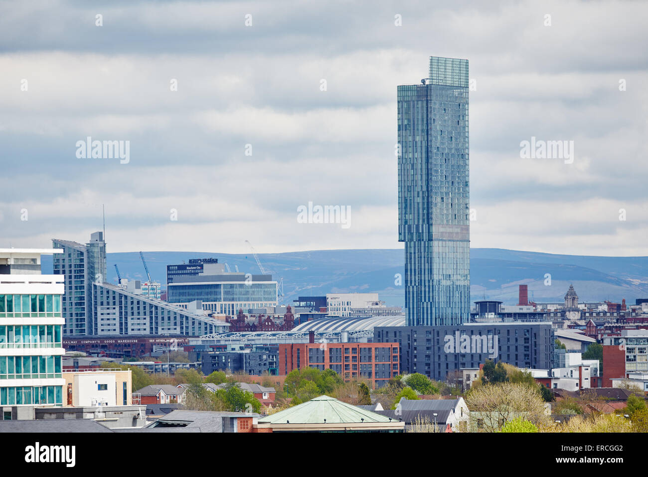 Beetham Tower von Salford Quays auf die Skyline von Manchester UK Großbritannien britische Großbritannien Europa Europäische Insel E Stockfoto