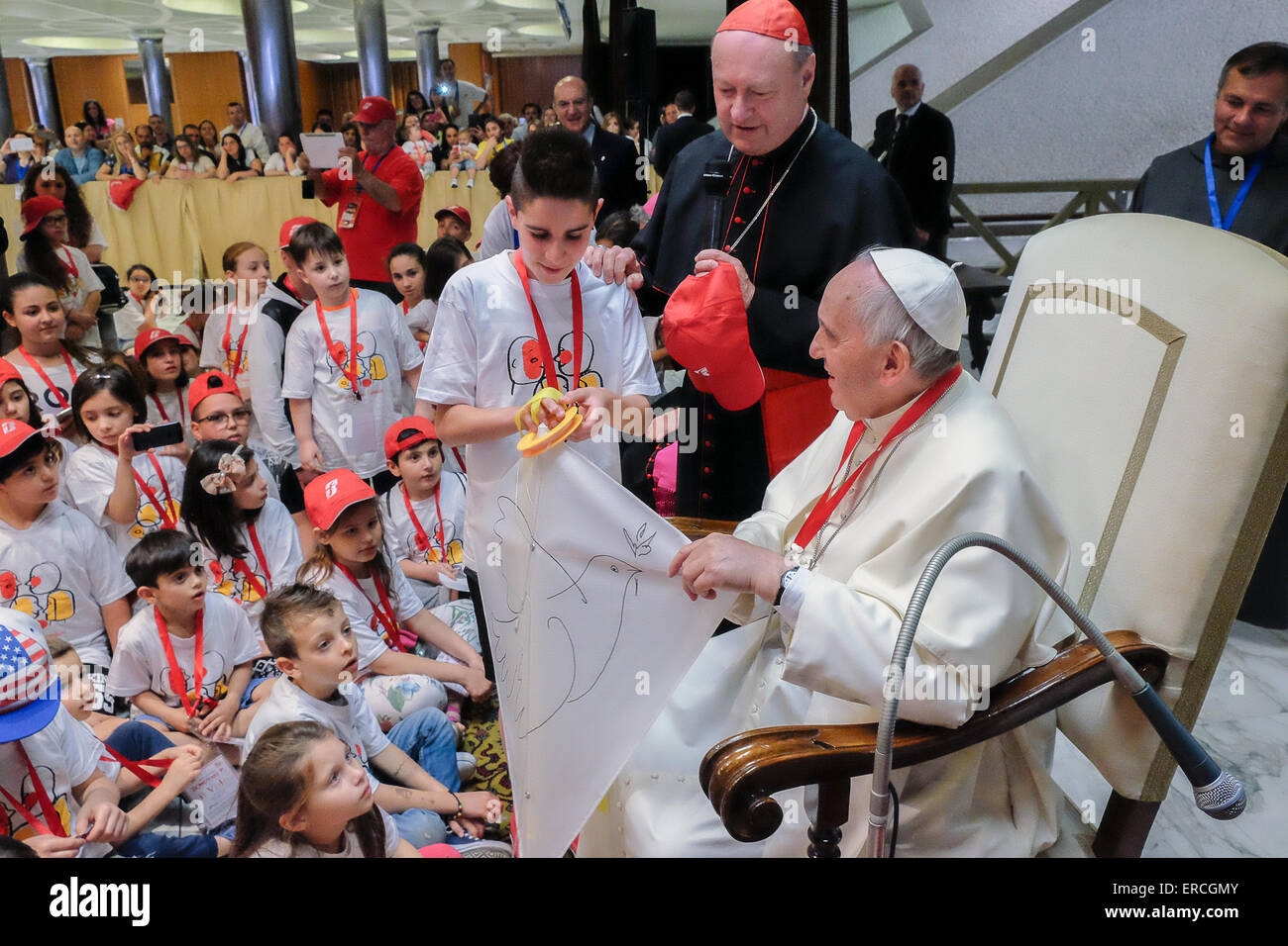 Vatikan-Stadt. 30. Mai 2015. Papst Francis treffen den Zug der Kinder - 30 kann 2015 Credit: wirklich Easy Star/Alamy Live News Stockfoto