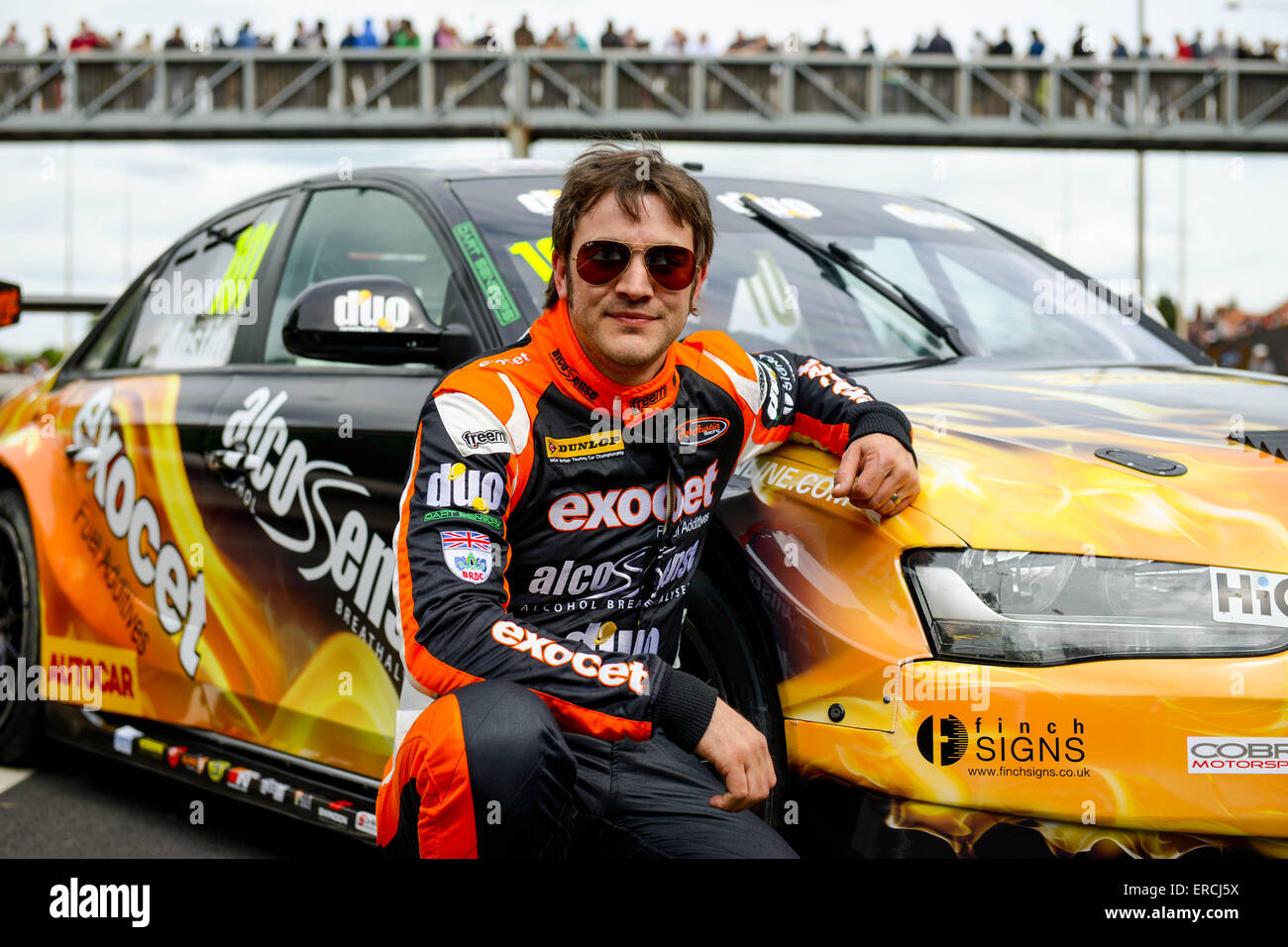 Coventry, West Midlands, UK, 31. Mai 2015. Britischer Tourenwagen-Fahrer Rob Austin. Die 2. Coventry MotoFest fand am Wochenende des 30-31. Mai 2015. Die Stadt innere Ringstraße wurde geschlossen und Sportwagen Parade runden und driften Aufführungen durchgeführt. Bildnachweis: Jamie Gray/Alamy Live-Nachrichten Stockfoto