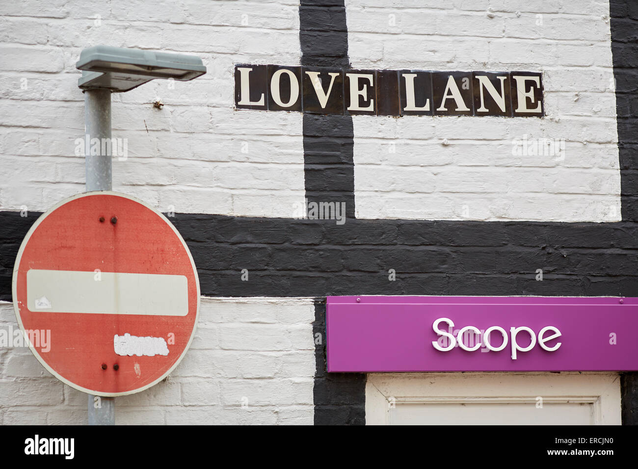 Liebe Lane in Nantwich Dorf in Nantwich Cheshire UK hat die größte Sammlung von historischen Gebäuden außerhalb Chester in der Stockfoto