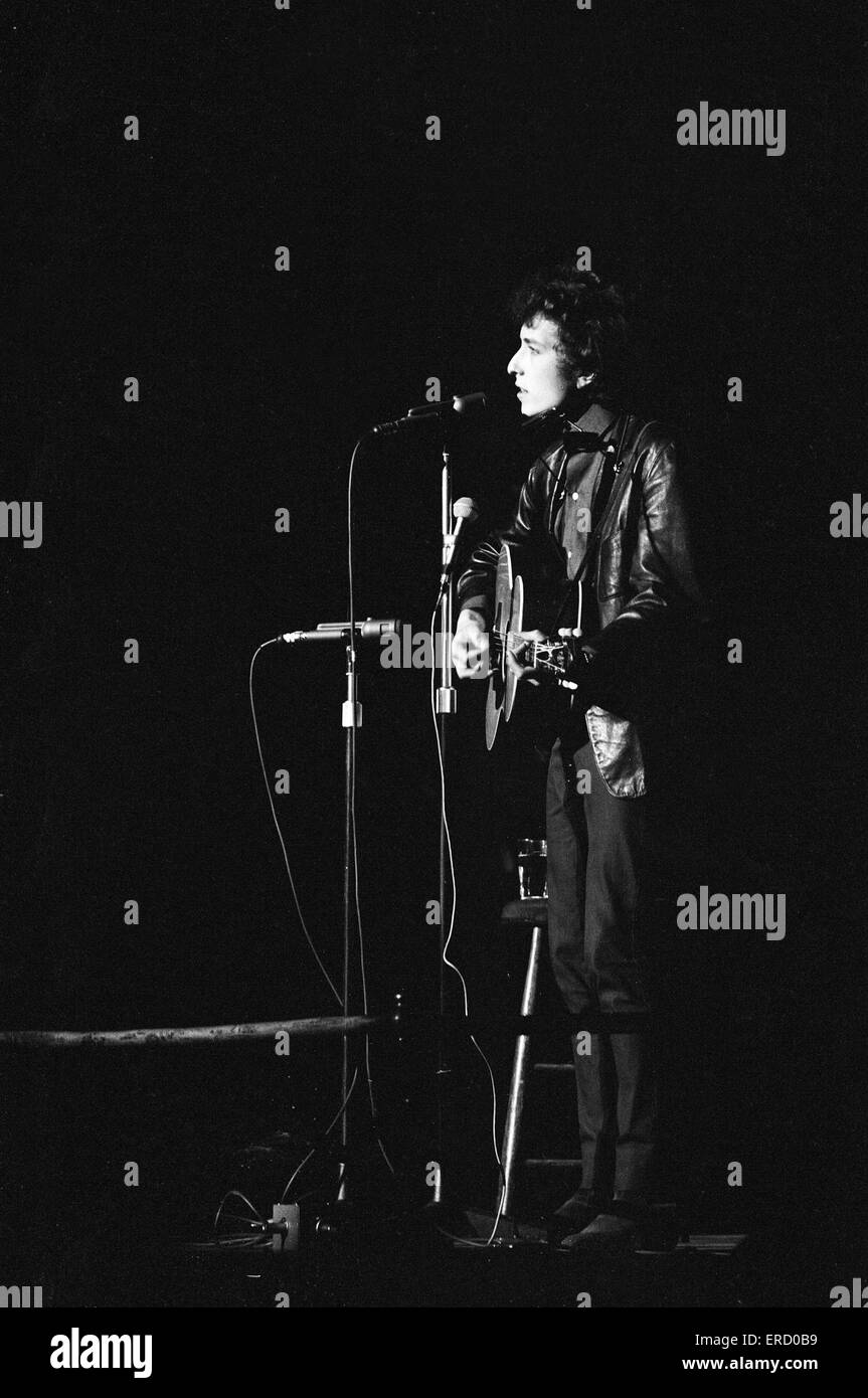 Amerikanischer Folk-Sänger Bob Dylan Konzert in der Royal Albert Hall, London während seiner Europa-Tournee. 9. Mai 1965. Stockfoto