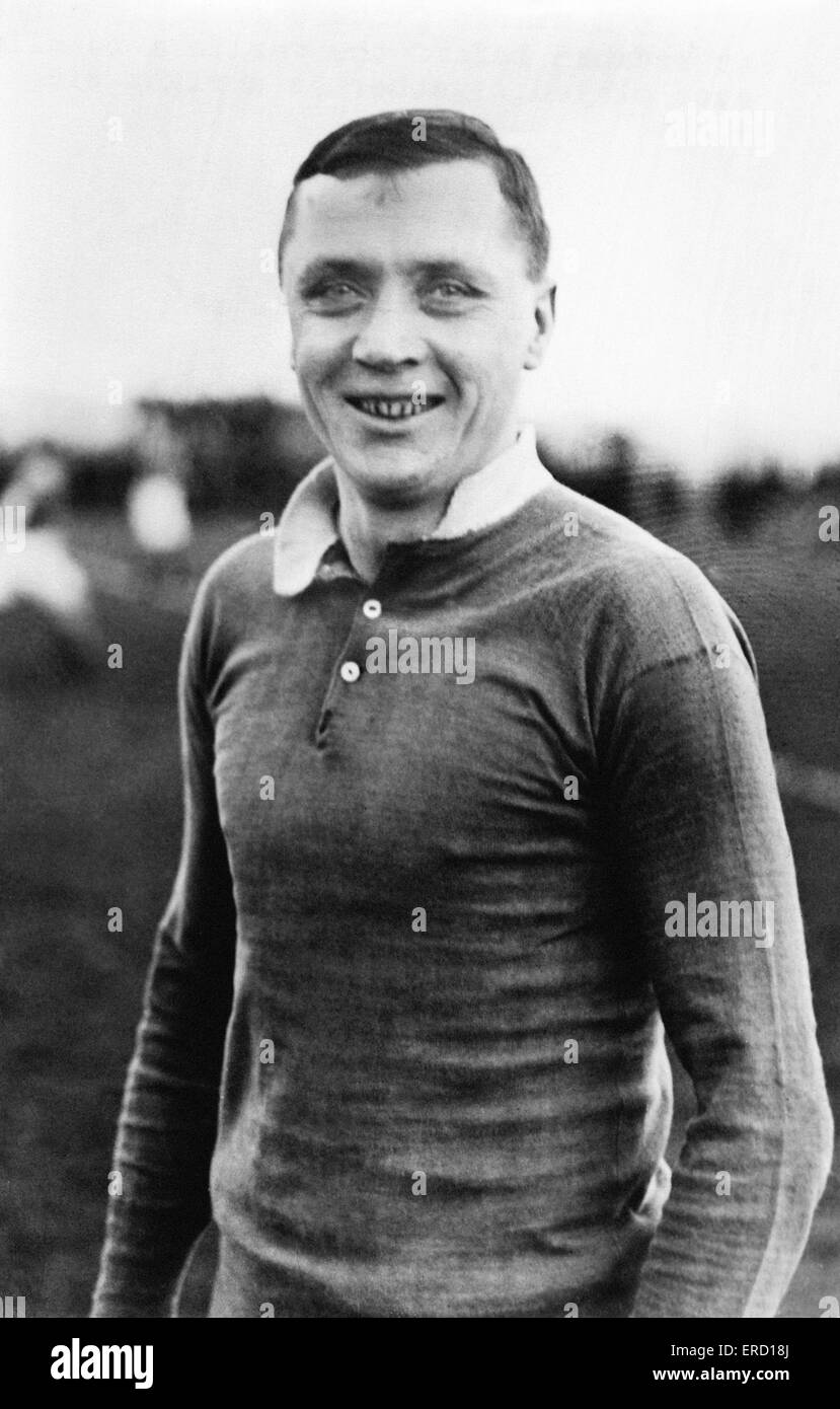 Fußballer Steve Bloomer von Derby County bei Wrexham vor WW1 abgebildet. c.1910 Stockfoto