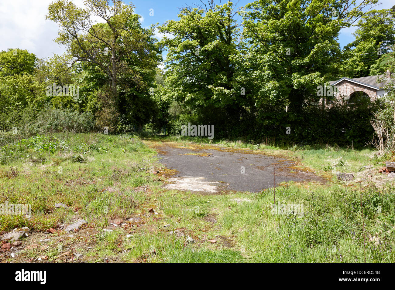 leere ungenutzte ehemalige Haus vor Ort in ländlicher Umgebung Cushendall County Antrim-Nordirland-UK Stockfoto