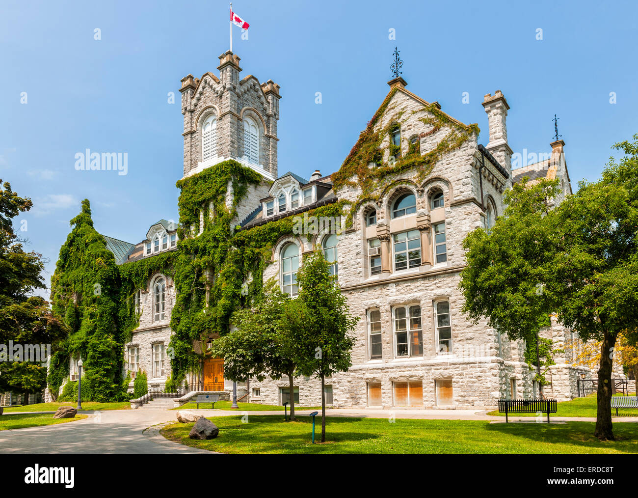 Theologische Saal Gebäude auf dem Campus der Queens University in Kingston, Ontario, Kanada. Stockfoto