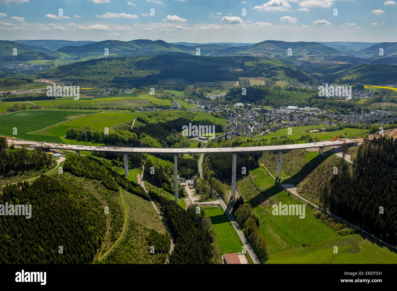 Bau von dem höchsten Viadukt von North Rhine-Westphalia, weiter Bau der A46 zwischen Meschede und Olsberg Stockfoto