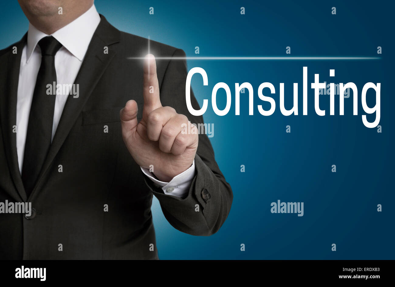 Beratung Touchscreen gesteuert Geschäftsmann. Stockfoto