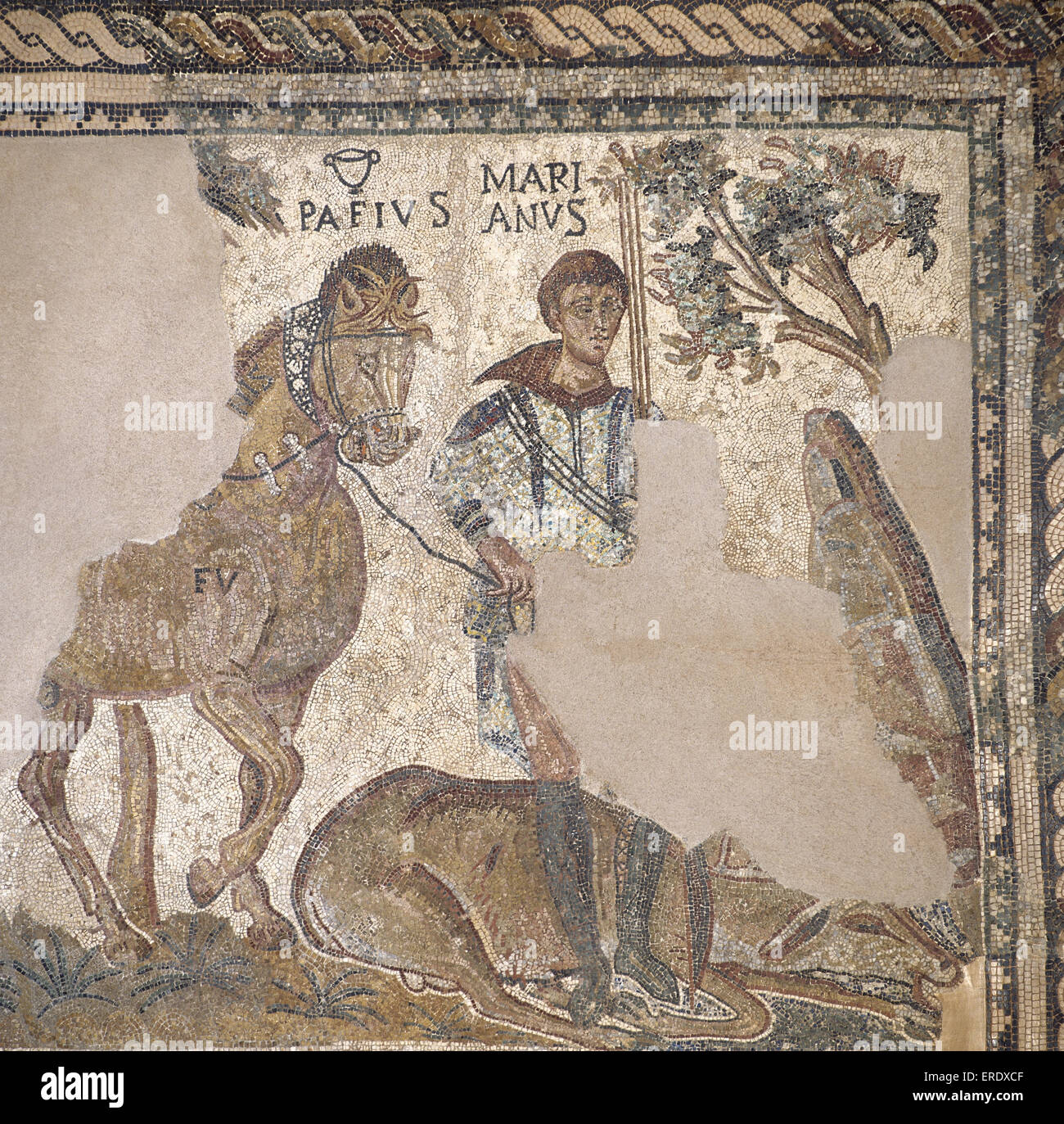 Römisches Mosaik Hunter mit totes Reh. Merida (Augusta Emerita). Spanien. National Museum of Roman Art. Merida. Spanien. Stockfoto